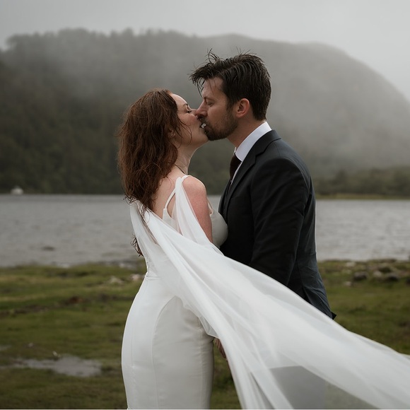 Alena Leena Plumeria Custom Design Wedding Dress - Picture 10 of 16